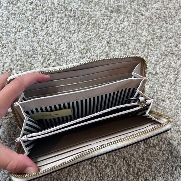 Kate Spade New York | Cement & Tusk Cameron Street Lacey Leather Wallet - Picture 8 of 13